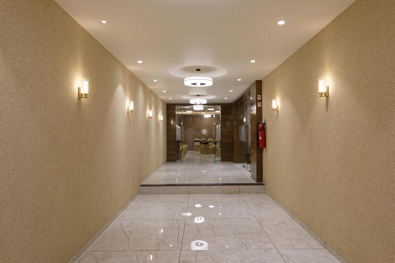 Hotel Flourish International Ahmedabad Exterior photo